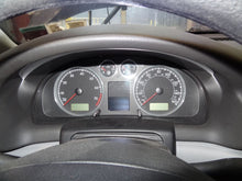 Load image into Gallery viewer, SPEEDOMETER CLUSTER Passat 2002 02 2003 03 - NW162229