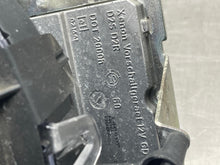 Load image into Gallery viewer, HEADLIGHT LAMP ASSEMBLY Jaguar S Type 03 04 05 06 07 08 Left - NW520623