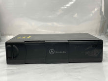 Load image into Gallery viewer, REMOTE CD CHANGER C230 C240 C280 C32 C320 C350 C55 CL500 CL55 03-07 - NW139062