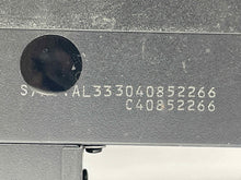 Load image into Gallery viewer, REMOTE CD CHANGER C230 C240 C280 C32 C320 C350 C55 CL500 CL55 03-07 - NW139062