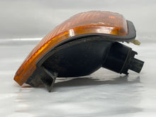 Load image into Gallery viewer, SIDE MARKER LAMP LIGHT Disco II Disco SD Discovery Rover 99-04 Fender Mounted - NW83376