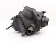 Load image into Gallery viewer, AIR CLEANER BOX Audi A6 05 06 07 08 09 10 - 869988