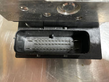 Load image into Gallery viewer, ABS PUMP BMW X3 2005 05 - NW1108