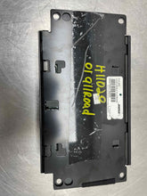 Load image into Gallery viewer, RADIO Audi A4 A6 S5 S6 Allroad 1998 98 - 03 AM/FM/CASS - NW450705