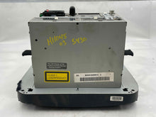 Load image into Gallery viewer, Radio S430 S500 S600 S55 CL500 2002 02 2003 03 2004 04 AM FM CD Nav - NW139080