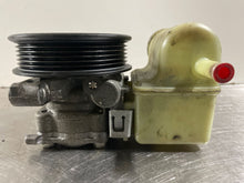 Load image into Gallery viewer, Power Steering Pump Mercury Milan 2007 - NW162869