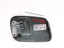 Load image into Gallery viewer, Fuel Filler Door Volkswagen Touareg 2004 04 - 890753
