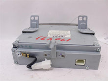Load image into Gallery viewer, RADIO Toyota Avalon 2005 05 2006 06 2007 07 - 899324