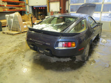 Load image into Gallery viewer, AC Compressor PORSCHE 928 1986 - NW42965