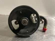 Load image into Gallery viewer, POWER STEERING PUMP NISSAN QUEST 2004 - NW163404