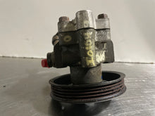 Load image into Gallery viewer, POWER STEERING PUMP NISSAN QUEST 2004 - NW163404