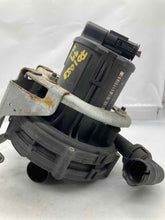 Load image into Gallery viewer, AIR INJECTION PUMP SMOG BMW 740i 1999 99 2000 00 2001 01 - NW8065