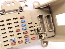 Load image into Gallery viewer, FUSE BOX 320i 323i 323ic 325ci 325i 328i 328ic 330ci 330i 330xi 00-10 - 912471