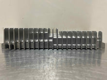 Load image into Gallery viewer, AMPLIFIER Mazda Cx-7 2007 07 2008 08 - NW138298