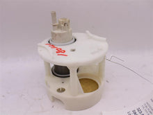 Load image into Gallery viewer, FUEL PUMP C250 C300 C350 C63 CL550 CL600 CL63 SL600 SL63 SL65 07-14 - 915169