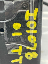 Load image into Gallery viewer, CD Changer Audi TT 2000 00 2001 01 02 03 04 05 06 - NW136218