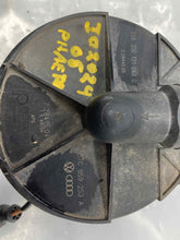 Load image into Gallery viewer, AIR INJECTION PUMP SMOG Volkswagon Phaeton 2004 04 2005 05 2006 06 Right - NW8302