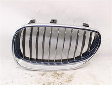 Load image into Gallery viewer, GRILLE BMW 535i 525i 545i 2004 04 2005 05 06 07 08 09 10 Upper Left - 924717