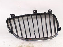 Load image into Gallery viewer, GRILLE BMW 535i 525i 545i 2004 04 2005 05 06 07 08 09 10 Upper Left - 924717