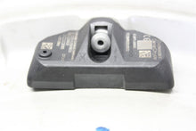 Load image into Gallery viewer, WHEEL RIM R320 R350 R500 R63 2007 07 17x7 - 935761