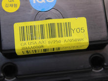 Load image into Gallery viewer, TEMPERATURE CONTROLS Kia Forte 2014 14 2015 15 2016 16 - 943295