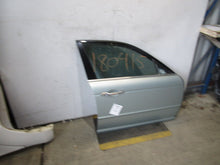 Load image into Gallery viewer, FRONT DOOR Jaguar XJ8 XJ 2004 04 2005 05 2006 06 2007 07 08 09 Right - 949022