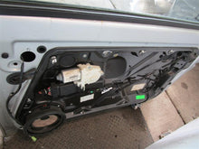 Load image into Gallery viewer, FRONT DOOR VW Beetle 1998 98 1999 99 2000 00 2001 01 RIght - 962009