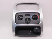 Load image into Gallery viewer, TEMPERATURE CONTROLS Liberty 2004 04 2005 05 2006 06 2007 07 - 966587