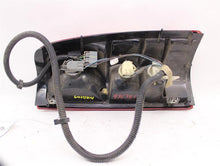 Load image into Gallery viewer, TAIL LIGHT LAMP ASSEMBLY Silverado 1500 Pickup 1500 99-03 Left - 976385
