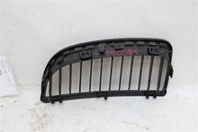 Load image into Gallery viewer, GRILLE BMW 328i 330i 325i 335i 323i 2006 06 2007 07 2008 08 Left - 979361