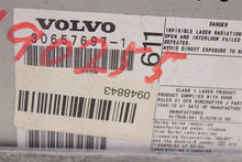 Load image into Gallery viewer, RADIO Volvo S80 1999 99 2000 00 01 02 03 04 AM/FM/CD - 989590