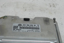 Load image into Gallery viewer, ECU ECM COMPUTER Jetta Rabbit 2008 08 2009 09 Auto - 989956