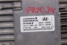 Load image into Gallery viewer, ECU ECM COMPUTER Sonata Sonata Hybrid 2015 15 2016 16 2017 17 - 992034