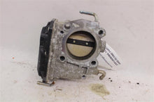 Load image into Gallery viewer, THROTTLE BODY Pontiac Vibe 2009 09 2010 10 - 995268