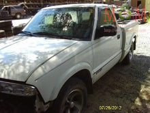Load image into Gallery viewer, FRONT WINDOW REGULATOR Blazer envoy S10 Bravada 1994 94 95 96 97 - 00 Right - MM617952