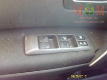 Load image into Gallery viewer, RADIO Nissan Rogue 2008 08 2009 09 AM FM 6 CD - MM607673