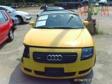 Load image into Gallery viewer, CD Changer Audi TT 2000 00 2001 01 02 03 04 05 06 - MM612803