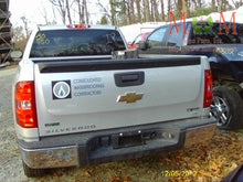 Load image into Gallery viewer, REAR TEMPERATURE CONTROLS Silverado 1500 Pickup Silverado 2500 10-11 - MM649793