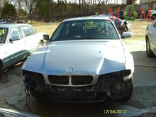 Load image into Gallery viewer, CD CHANGER BMW 740i 750i 1999 99 00 01 - MM647435