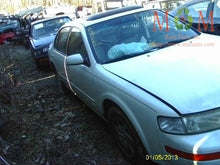 Load image into Gallery viewer, Radio Infiniti I30 Maxima 1999 99 Bose - MM653776