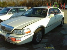 Load image into Gallery viewer, Radio LINCOLN & TOWN CAR 2005 - MM650540
