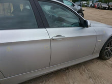 Load image into Gallery viewer, CARRIER ASSEMBLY BMW 328i 325i 2006 06 2007 07 2008 08 2009 09 10 11 Auto - CTL270404