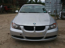 Load image into Gallery viewer, CARRIER ASSEMBLY BMW 328i 325i 2006 06 2007 07 2008 08 2009 09 10 11 Auto - CTL270404