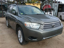 Load image into Gallery viewer, WINDSHIELD WIPER TRANSMISSION Highlander 08 09 10 11 12 13 - CTL275481