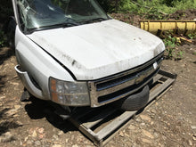 Load image into Gallery viewer, RADIATOR FAN ASSEMBLY Yukon Silverado Escalade 2007 07 08 09 - 13 - DG49853