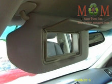 Load image into Gallery viewer, RADIO AM FM CD Infiniti G35 G37 2008 08 2009 09 - MM667352