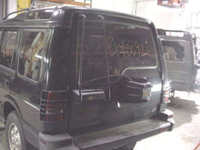 Load image into Gallery viewer, REAR DOOR Land Rover Discovery 94 95 96 97 98 99 - 02 - 33602