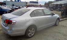 Load image into Gallery viewer, AC A/C AIR CONDITIONING COMPRESSOR A3 Jetta 10 11 12 13 - CTL299257