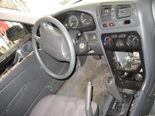 Load image into Gallery viewer, WIPER MOTOR MITSUBISHI GALANT 1994 94 1995 95 96 97 98 - 18106