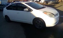 Load image into Gallery viewer, AC COMPRESSOR Toyota Prius 2004 04 2005 05 2006 06 07 - CTL321867